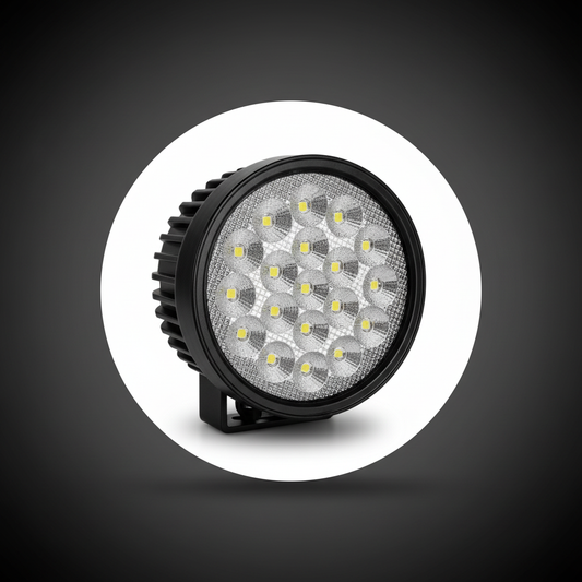 LED Работна Лампа 57W на тъмен индустриален фон